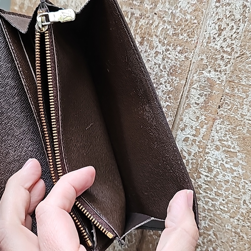 Louis Vuitton Damier Ebene Wallet - Picture 14 of 17